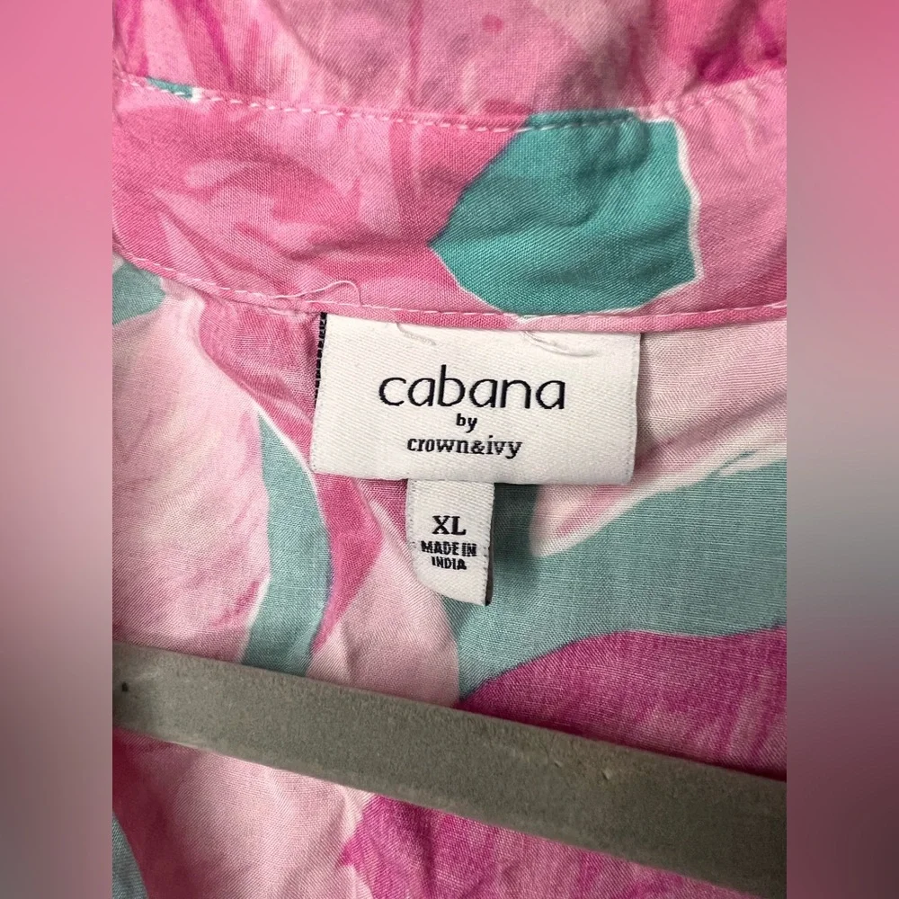 crown & ivy Pink and Teal Leaf Print Button-Up Blouse